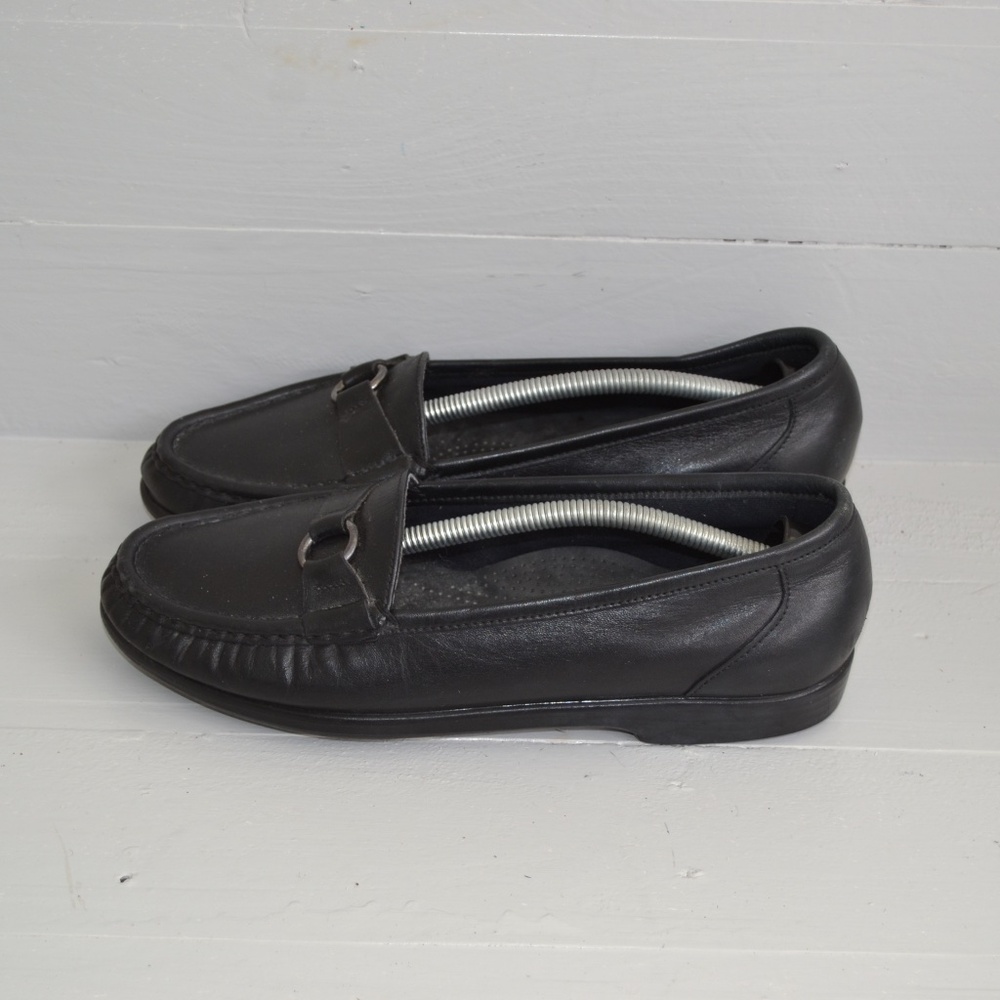 SAS Black Loafers Women's 8.5 M Jewel Ring Slip On Business Casual Shoes